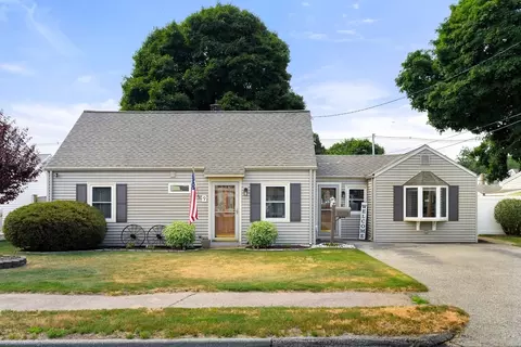 9 Anthony Rd, Peabody, MA 01960