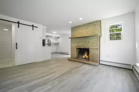 Living - 10 Murphy St, Wareham, MA 02571 photo 2 of 3