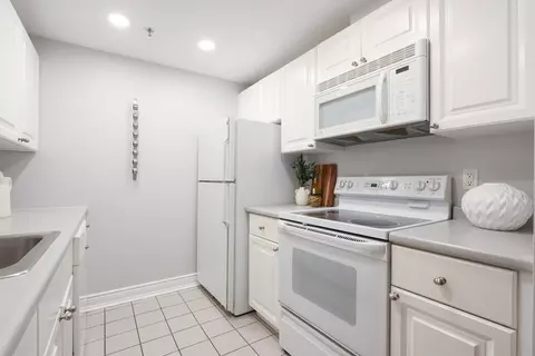 10 Charlesgate E #403, Boston, MA 02215 photo 11