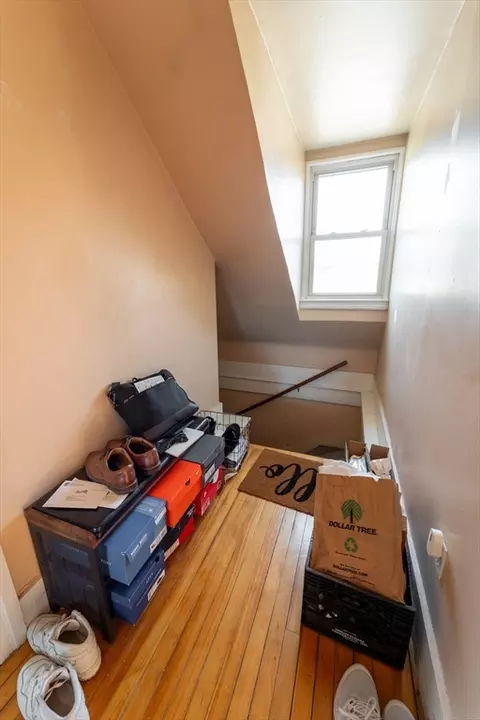 Entry Way - 24 Bowdoin St, Worcester, MA 01609 photo 1 of 1