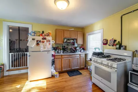 Kitchen - 24 Bowdoin St, Worcester, MA 01609 photo 2 of 5