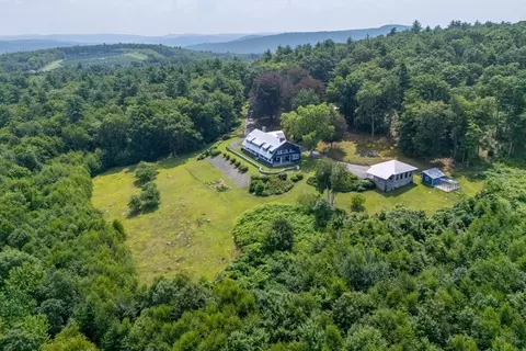 23 Burlingame Rd # R, Palmer, MA 01069