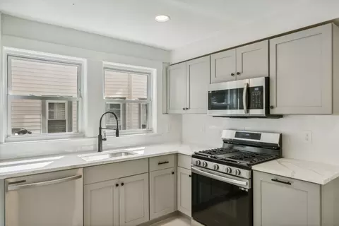 41 Stockton St #1, Boston, MA 02124