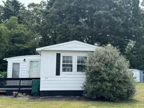 21 Sunset Ln, Plainville, MA 02762