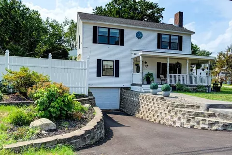 27 Hillside Ave, Derry, NH 03038