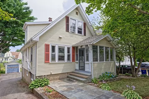 13 James St, Quincy, MA 02169