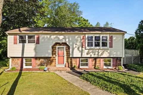 1468 Highland Ave, Fall River, MA 02720