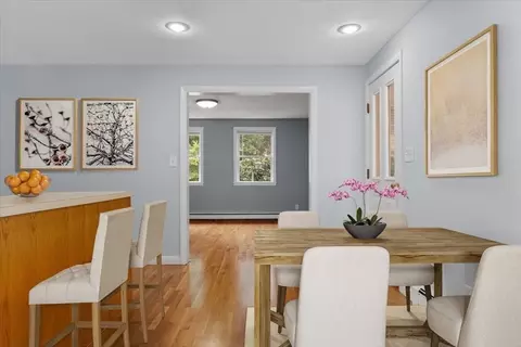 Dining - 505 Old Post Rd, Walpole, MA 02081 photo 1 of 1