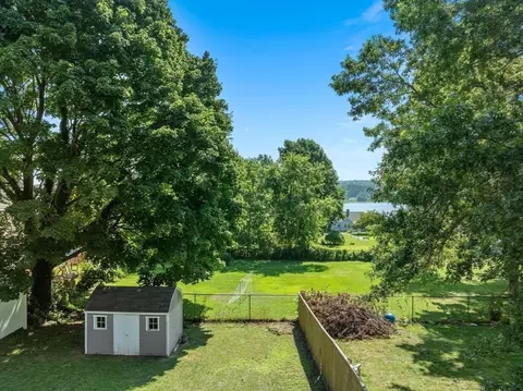 34 Donald Ave, Somerset, MA 02726
