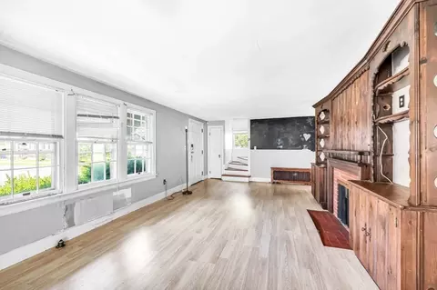 55 Pasadena St, Springfield, MA 01108 photo 8