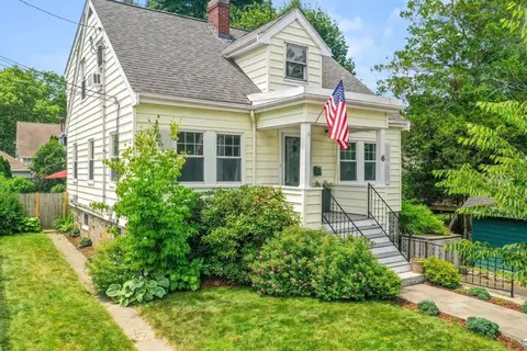 6 Caspar St, Boston, MA 02132