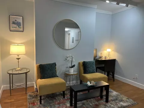 4 Commonwealth Ct #6D, Boston, MA 02135