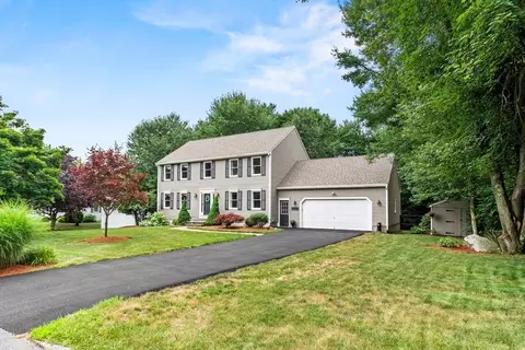 7 Rachael Cir, Franklin, MA 02038