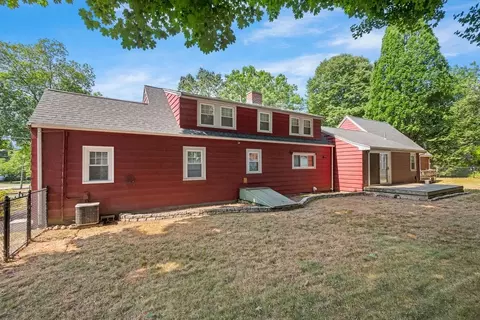 Exterior - 89 Wakefield St, Reading, MA 01867 photo 8 of 11