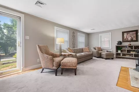 Living - 89 Wakefield St, Reading, MA 01867 photo 4 of 5