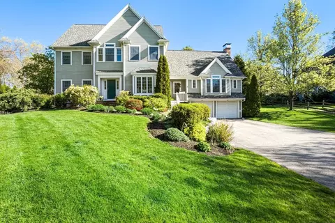 3 Plum Tree Ct, Hamilton, MA 01982 photo 2