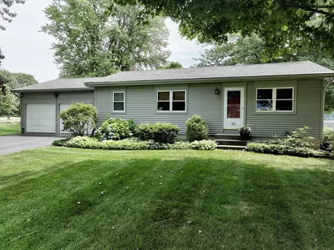 52 Riverview Dr, Gill, MA 01354