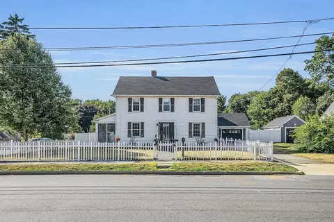 114 Pleasant St, Methuen, MA 01844