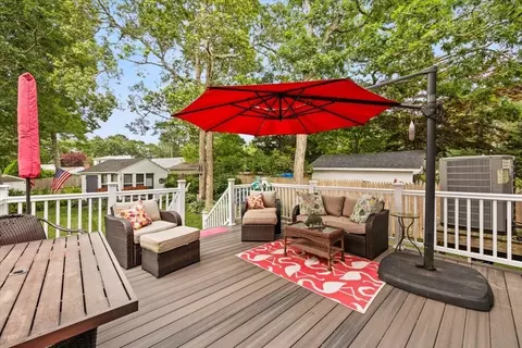 Exterior - 4 Bayside Ave, Wareham, MA 02571 photo 6 of 12