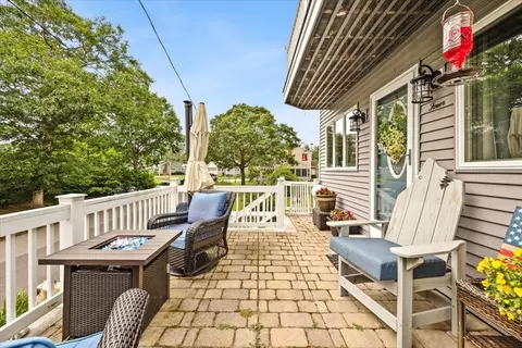 Exterior - 4 Bayside Ave, Wareham, MA 02571 photo 9 of 12