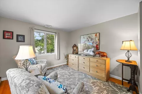 Bedroom - 4 Bayside Ave, Wareham, MA 02571 photo 6 of 7