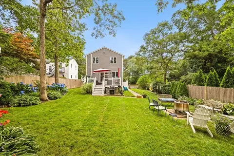 Exterior - 4 Bayside Ave, Wareham, MA 02571 photo 4 of 12