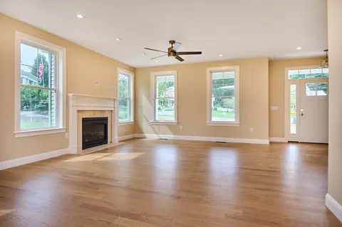 2 Fox Run, Easthampton, MA 01027 photo 4