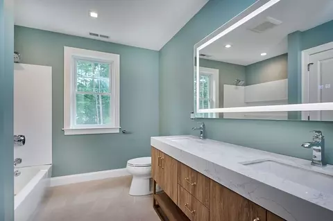 2 Fox Run, Easthampton, MA 01027 photo 30