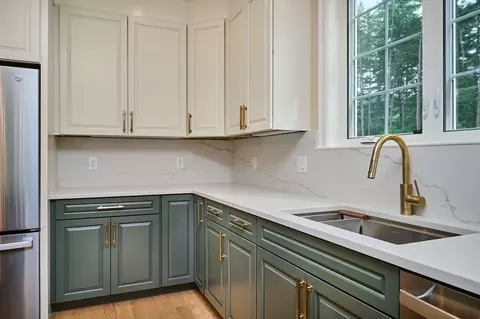 2 Fox Run, Easthampton, MA 01027 photo 8