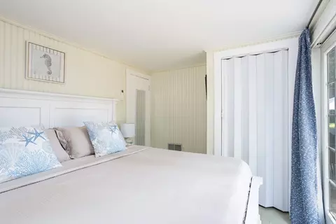 Bedroom - 98 Squaws Path, Wareham, MA 02538 photo 5 of 5