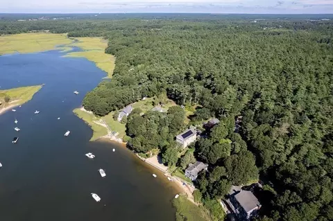 View/Area - 98 Squaws Path, Wareham, MA 02538 photo 2 of 7