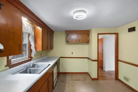 63 Carpenter Rd, Walpole, MA 02081 photo 10