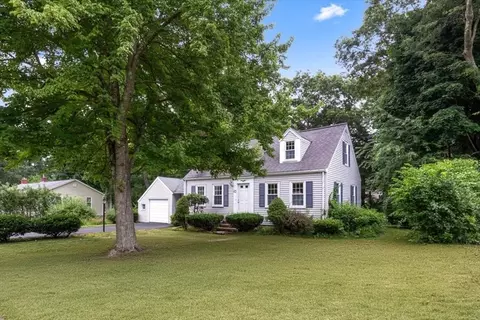 63 Carpenter Rd, Walpole, MA 02081 photo 2