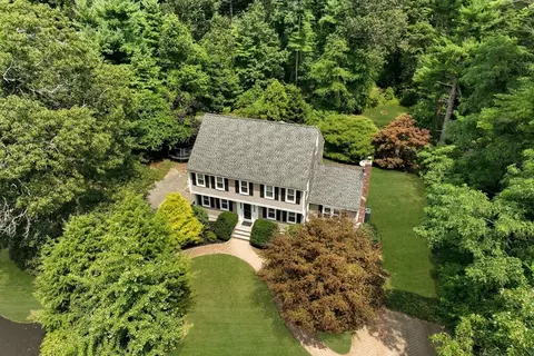 15 Phillips Brook Cir, Duxbury, MA 02332