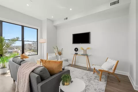 Living - 523 Second St #302, Everett, MA 02149 photo 2 of 3