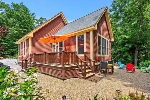41 Whispering Pnes #41, Westford, MA 01886