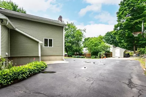 48 Middle St, Woburn, MA 01801 photo 31