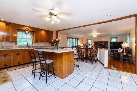 48 Middle St, Woburn, MA 01801 photo 10