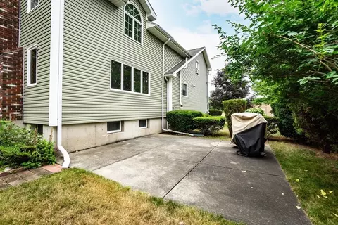 48 Middle St, Woburn, MA 01801 photo 32