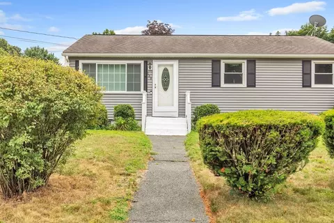 Exterior - 139 Prouty St, Springfield, MA 01119 photo 2 of 5