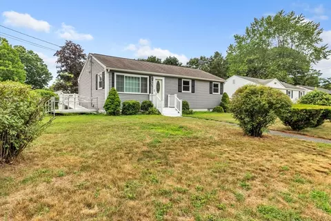 139 Prouty St, Springfield, MA 01119