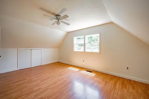 Bedroom - 85 Amherst Rd, Leverett, MA 01054 photo 7 of 10