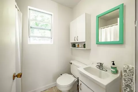 Bath - 85 Amherst Rd, Leverett, MA 01054 photo 1 of 2