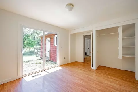 Bedroom - 85 Amherst Rd, Leverett, MA 01054 photo 3 of 10