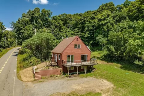 Exterior - 85 Amherst Rd, Leverett, MA 01054 photo 4 of 5