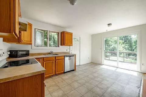 Kitchen - 85 Amherst Rd, Leverett, MA 01054 photo 2 of 2