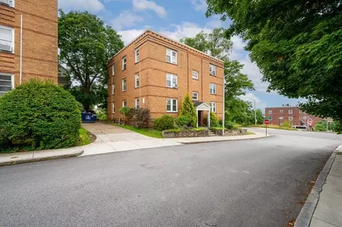 3 William St #2, Worcester, MA 01609 photo 4
