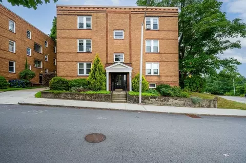 3 William St #2, Worcester, MA 01609 photo 2