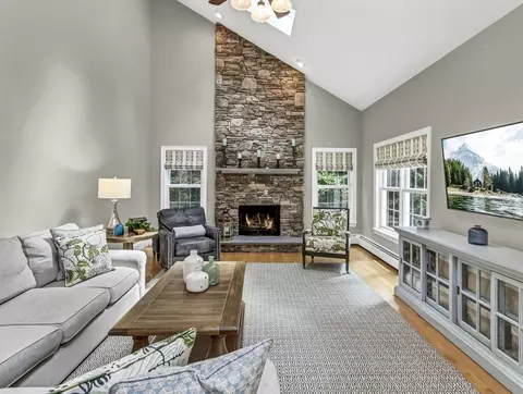 2 Opal Cir, Franklin, MA 02038 photo 15