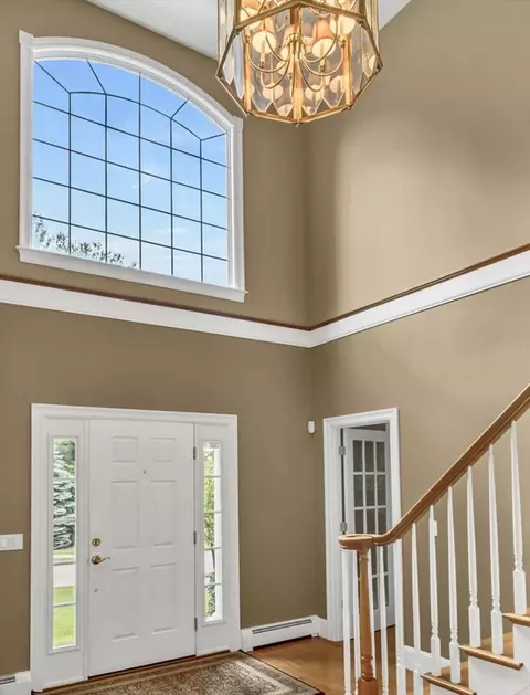 2 Opal Cir, Franklin, MA 02038 photo 2